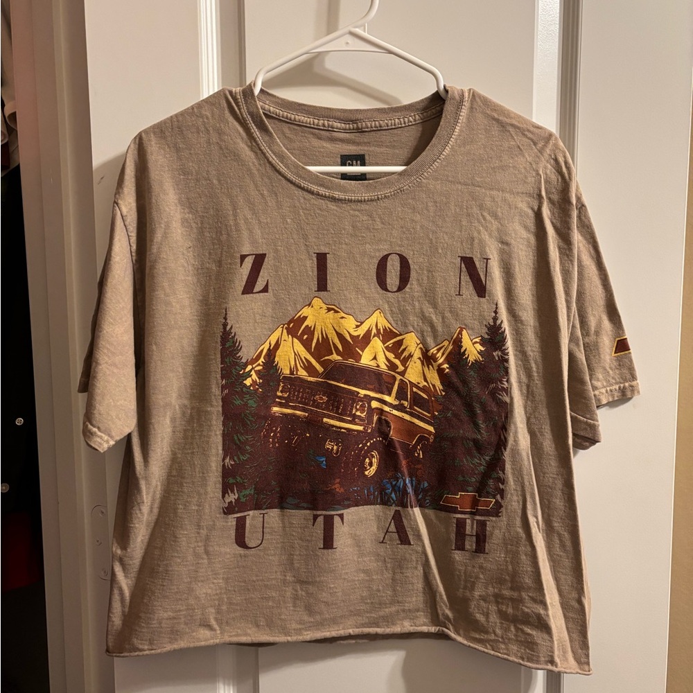 Cropped Graphic Tee